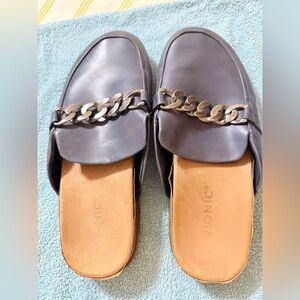 Vionic Women's Blue Slip-On Loafers with gold chain detail